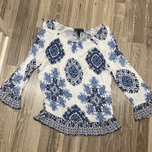 Size M INC Top - Picture 1 of 3